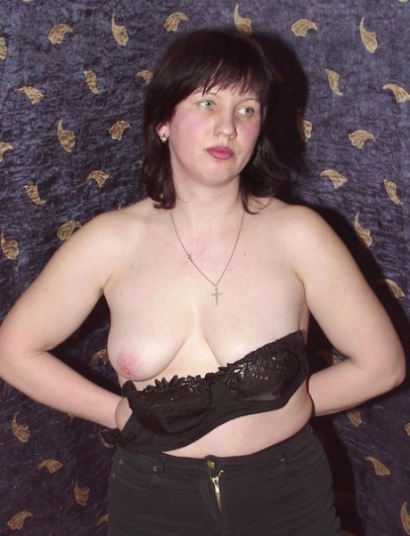 curvy asuan cars pictures naked erotic images