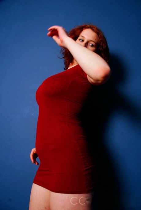 curvy milf vr beautiful naked photo