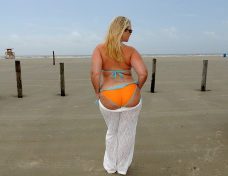 emberly adams bbw sex photos