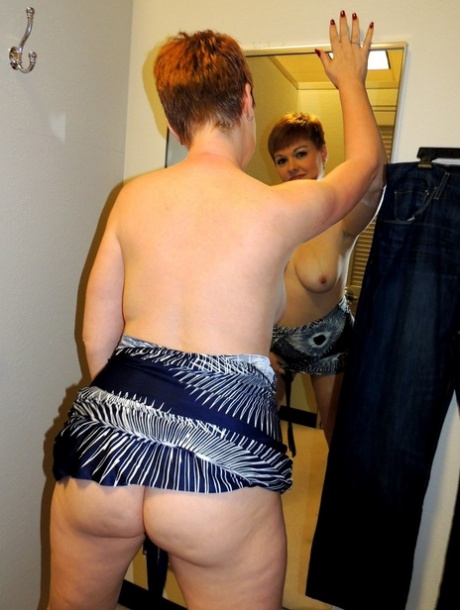 bbw lesbian shit porn pic