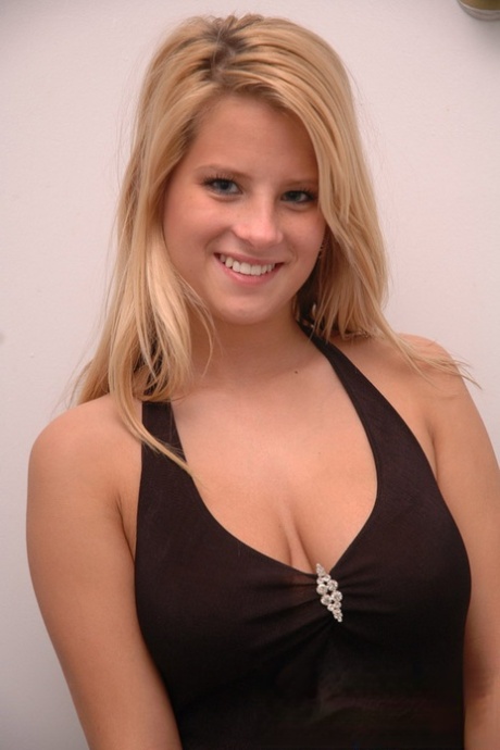 horny bbw wife nude image