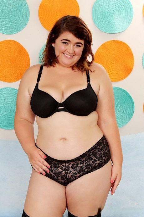 fat pregnant woman nudes photo