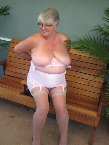 chubby girl self shot nude perfect image