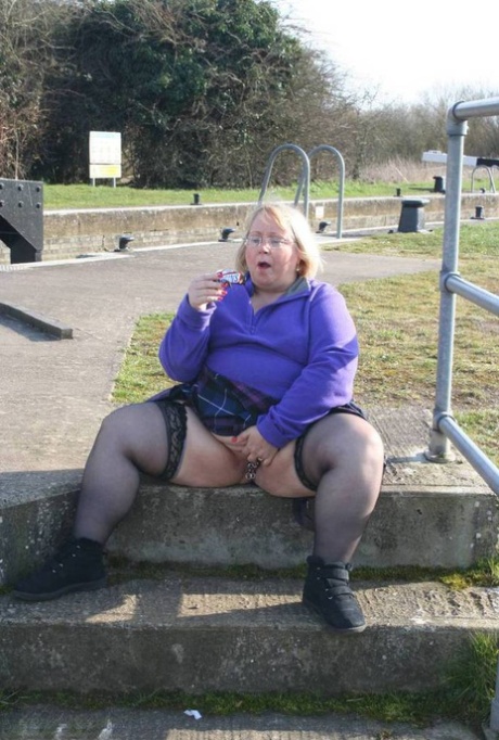 bbw bounded bed stranger hotel nice pic