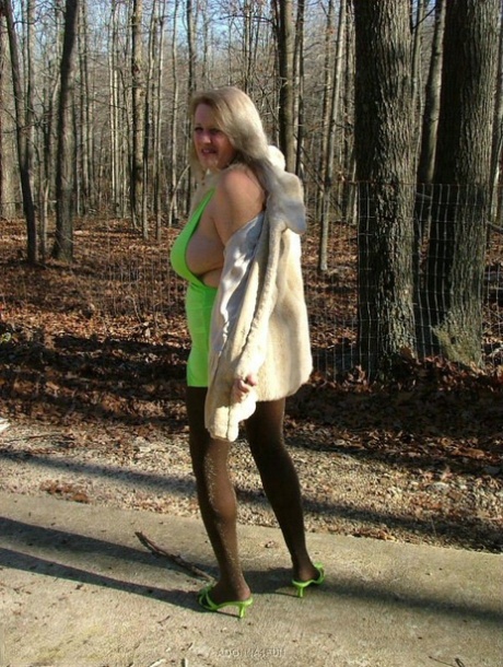 curvy big breasted milf creampied on real homemade art naked img