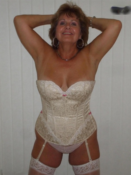 fat masseuse hot sexy img