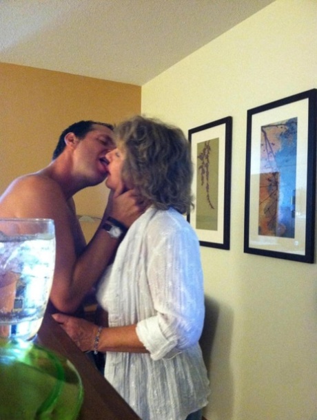thick mothers free galleries