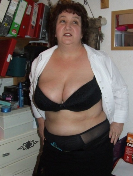 girl takes fat dick top pictures