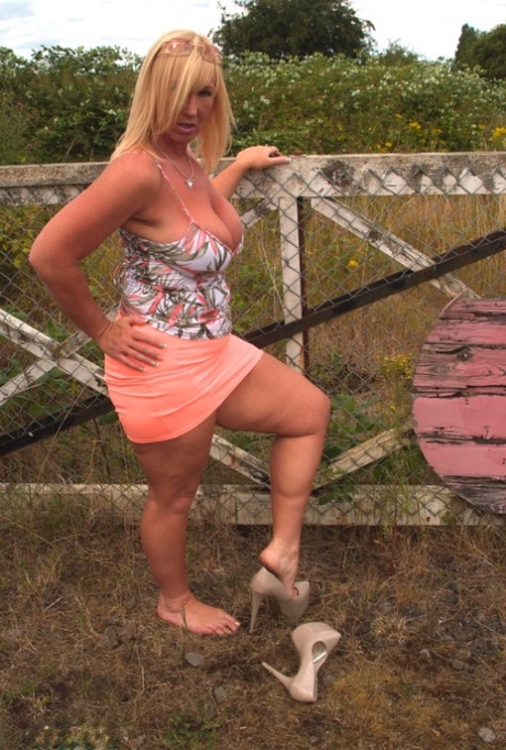 big ass blonde dildo beautiful porn gallery