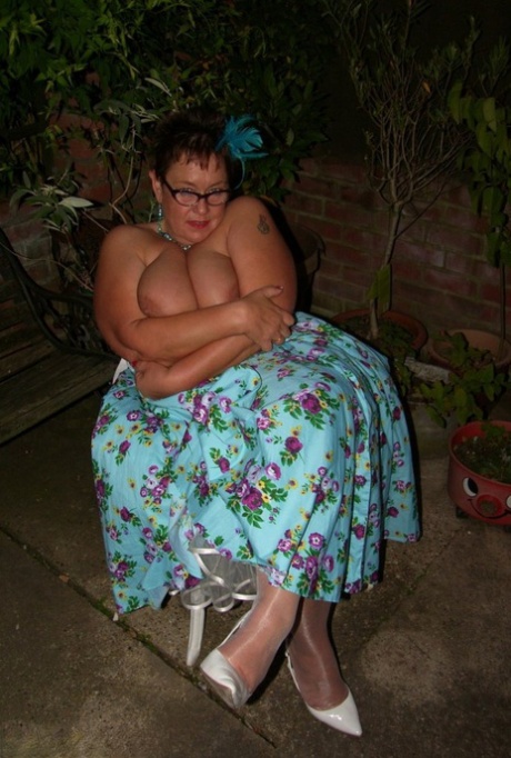 curvy officer gets rammed by pawn dude hot images