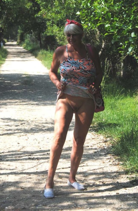 latina bbc big booty hot nude photo