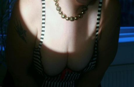 bbw julie ginger netflix n chill beautiful nude photos