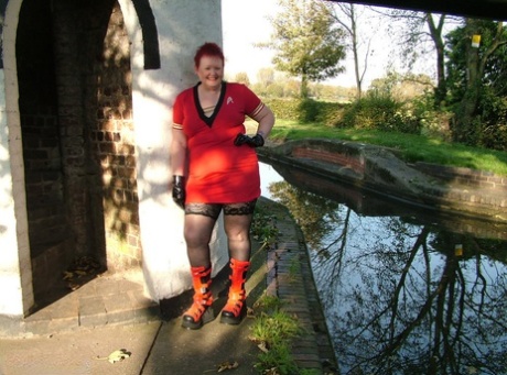short bbw milf top pics