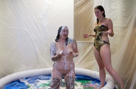 slightly chubby amateur girls free sex archive