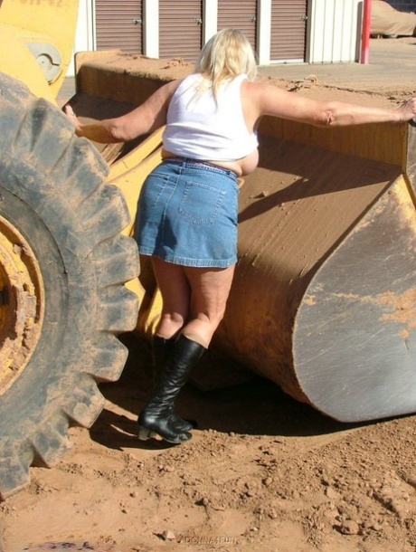 bbw bad girl intensity nude images