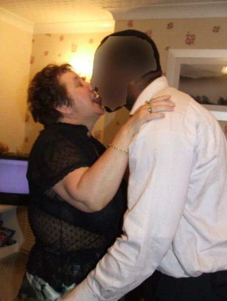 fat lesbians fucking free adult gallery