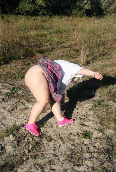 costina munteanu bbw free naked photos