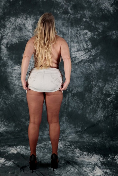fat ass bouncing on cock sex images