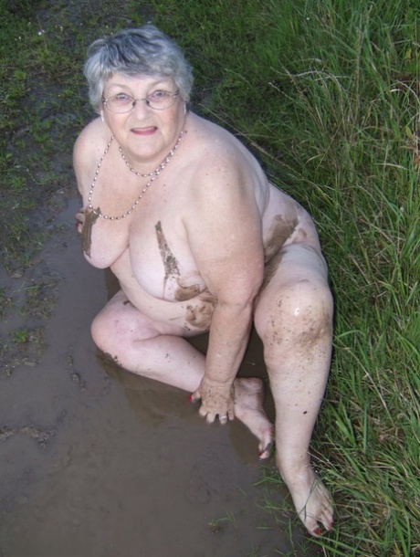 battle bang bbw nude archive