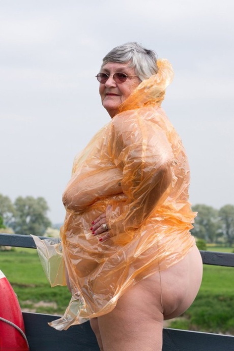 fucking day mum with big ass hot pic
