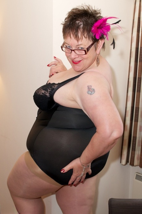 black bbw with glasses hot nude pictures