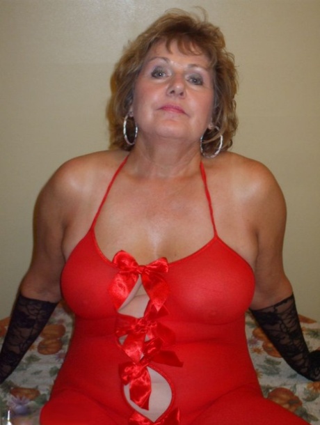 sexy big ass latina milf perfect pic