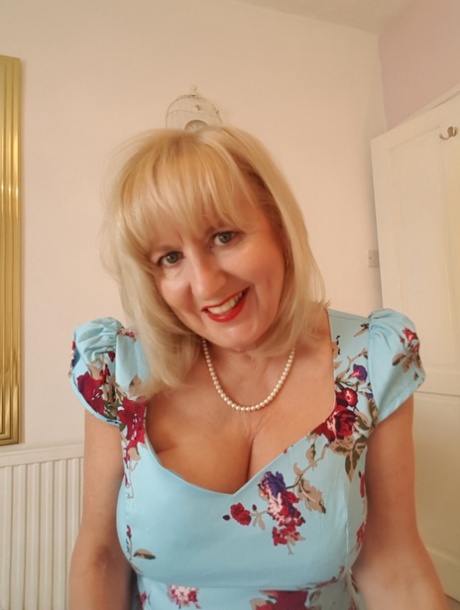 prostate vibrator inserted in my chubby wisconsin ass hot sexy picture
