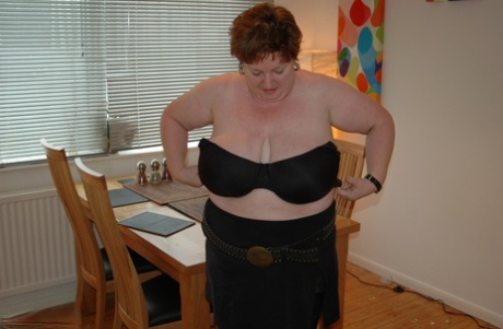 bbw pear shaped women sexy images