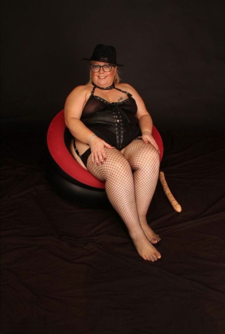 thick asian midget nice image