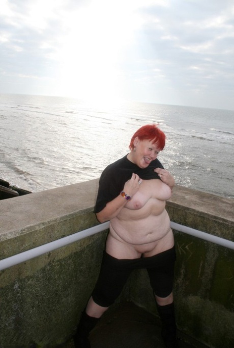 pig debbiebbw fuckpig loves to be used hard pornhugocom hot sexy pic