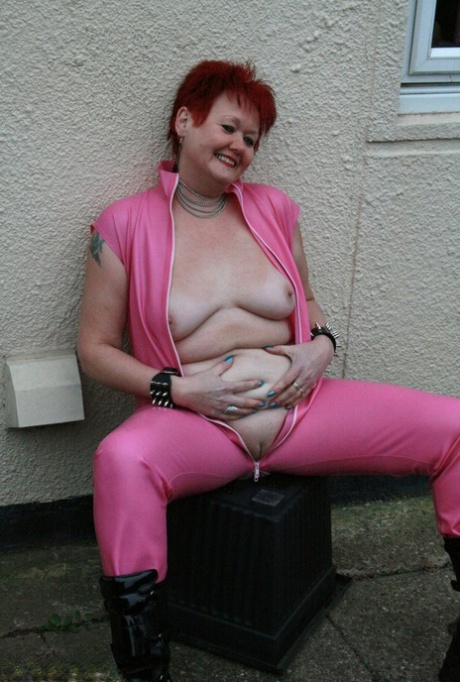 chubby teen rides and sucks for money beautiful photo