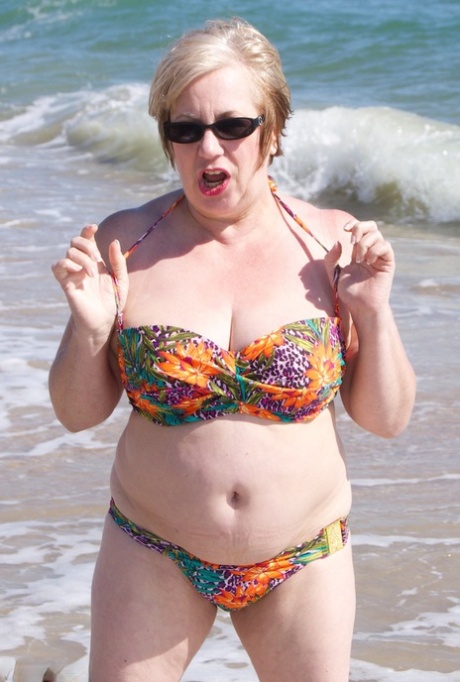 curvy spitroast xxx img