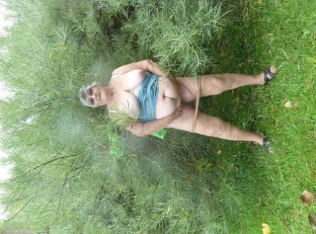 thick white girl hardcore art nude photo
