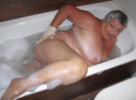 old nanny fat xxxxxxxx sexy picture
