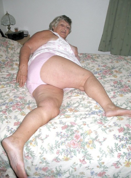 bakas moms: fat tits redemption hot porn images