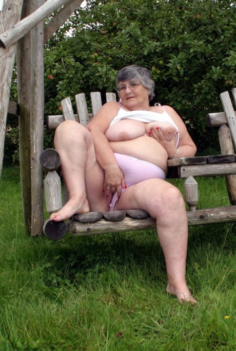 cumshot on fat belly free archive