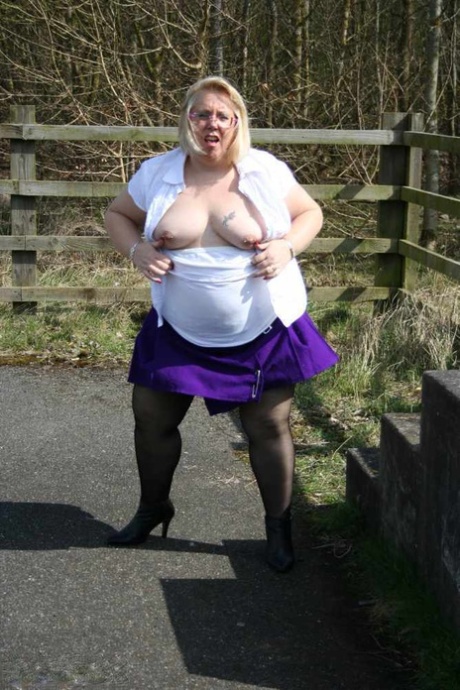 fat tattooed sub gagged pretty photos