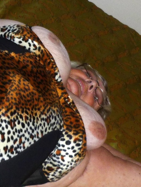 fat girl tickling free image