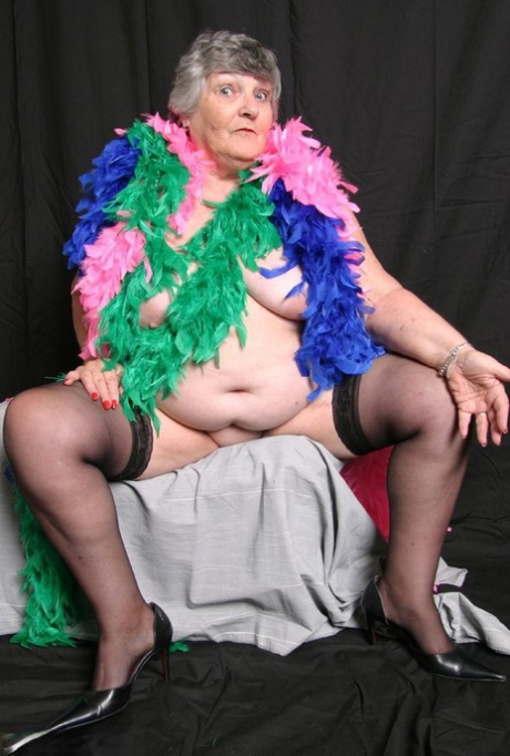 busty bbw women naked perfect pictures