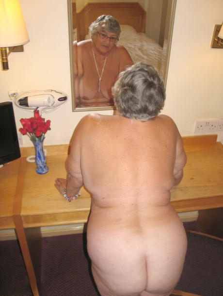 short bbw milf exclusive image