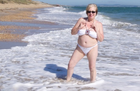 bbw mom sleeping cheating free sexy pics