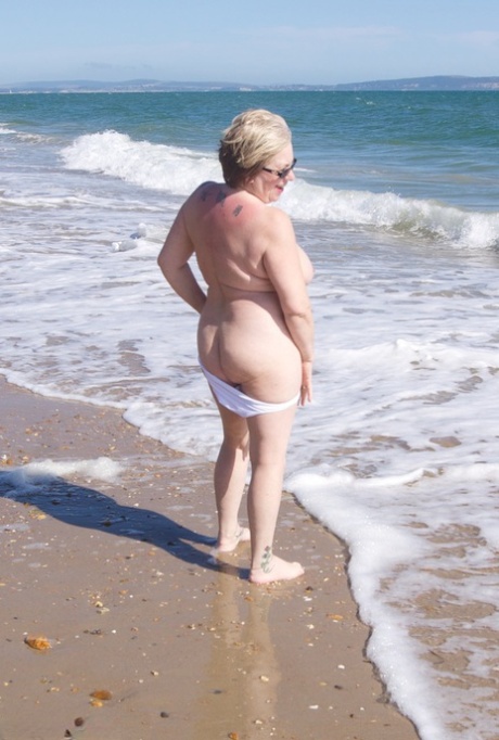 porn yunaa bbw sexy nude gallery