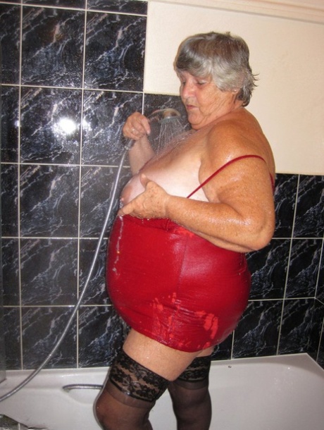 black ex gf with huge booty rides cock nudes pics