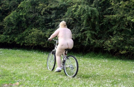 fat granny fucks herself with dildo best archive