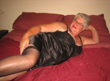 mama sleeping mega bbw porn art xxx pic