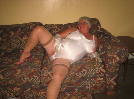 mature black bbw shower mastubation nudes photo