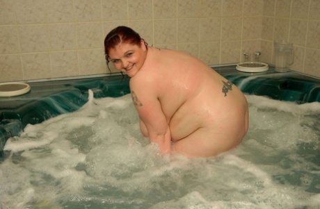 ebony bbw belly stuffing naked gallery