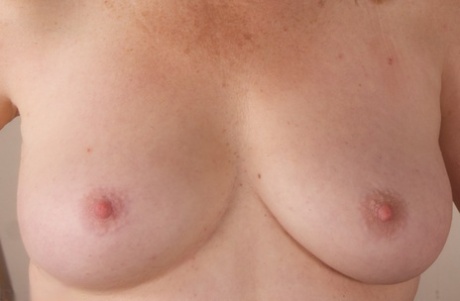 plump hairy pussy closeups free sex pictures