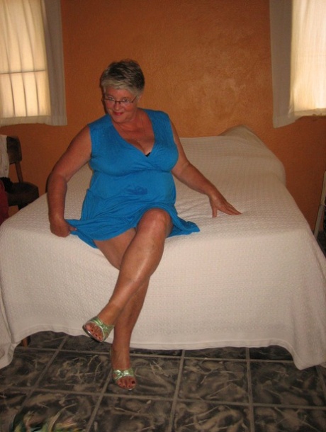 bbw feede porn image