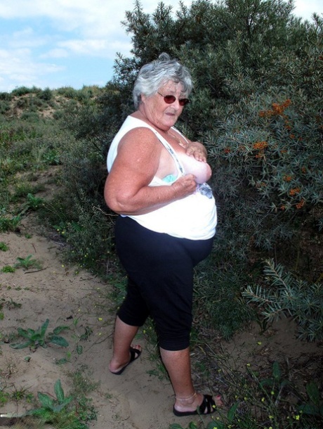 sex on the beach with fat ass blonde second life sexy nudes pictures